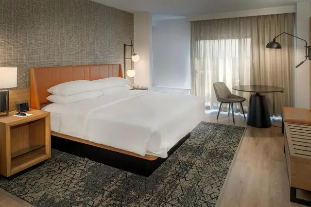 Sheraton Westport Plaza Hotel St. Louis