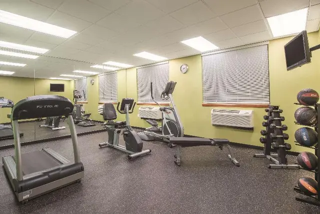 Holiday Inn Express St. Louis Arpt - Maryland Hgts
