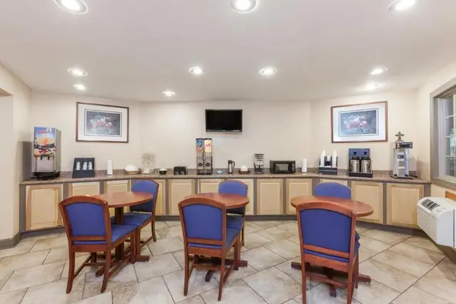 Knights Inn Searcy