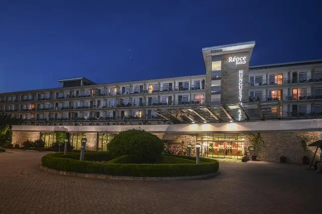 Hotel Repce Gold