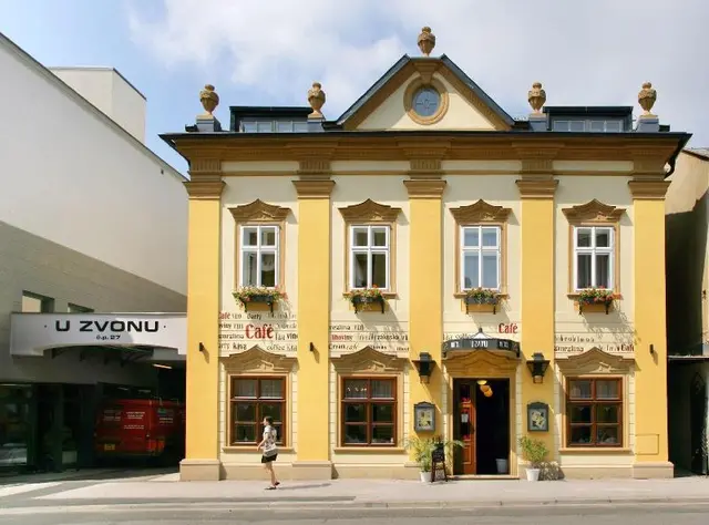 U Zvonu