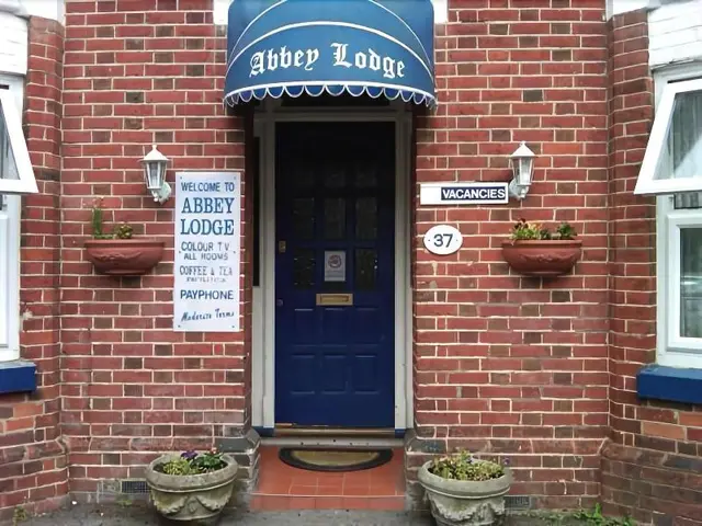Abbey Lodge - Guest house
