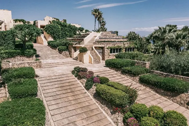 Mangia’s Brucoli Sicily Autograph Collection