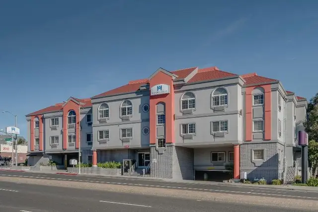 Hotel Aura