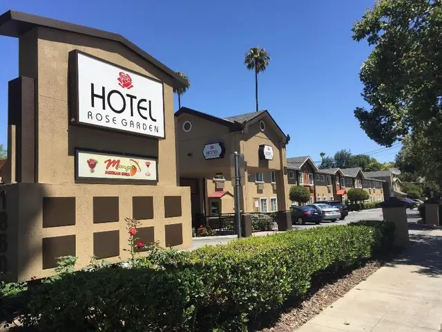 Hotel Rose Garden