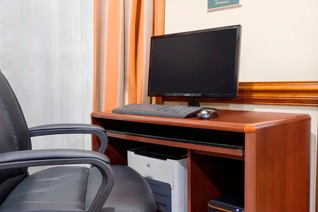 Country Inn & Suites by Radisson, Savannah Midtown