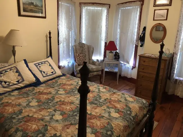 Keller House Bed & Breakfast