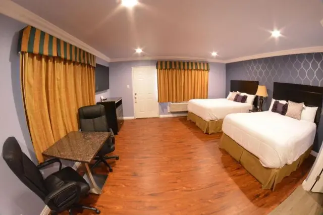 Crystal Lodge Motel