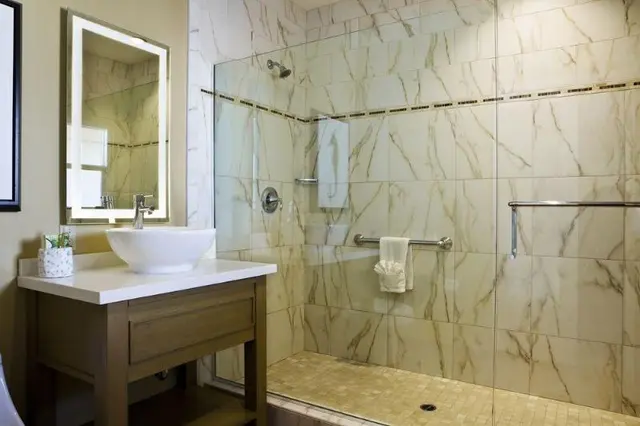 Pacific Shores Inn