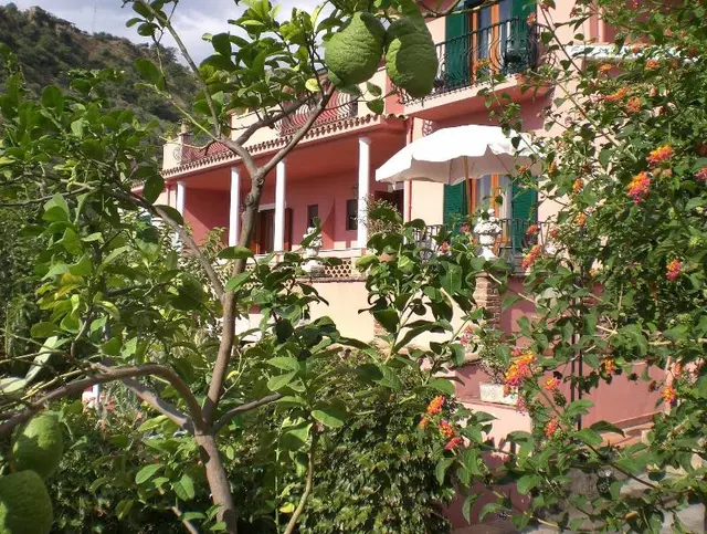 Villa Sirina