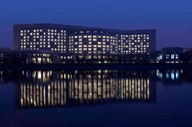 The Lakeview, Tianjin -- Marriott Executive Apt