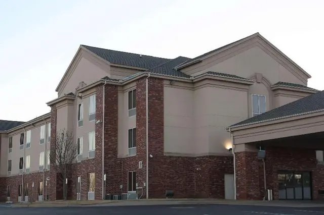 Spark by Hilton Catoosa Tulsa