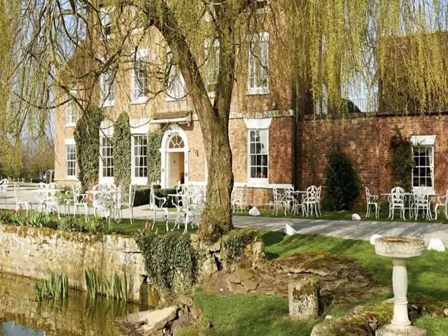 Corse Lawn House Hotel