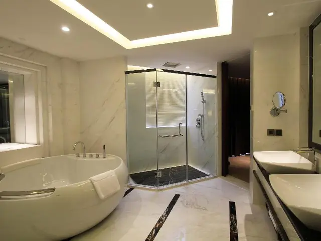 Zhangjiagang Zhonglian GDH International Hotel