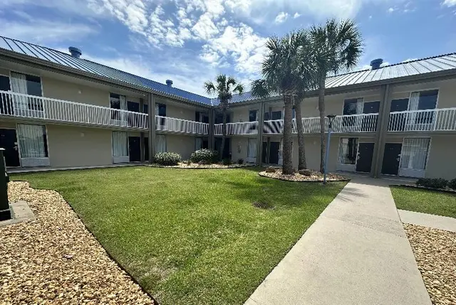 Days Inn By Wyndham Adel