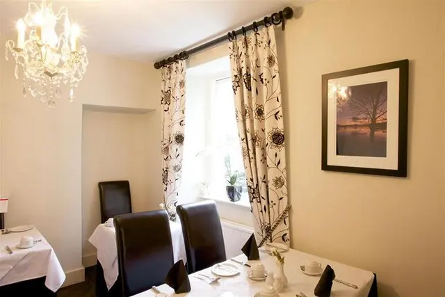 Holly Lodge Guest House