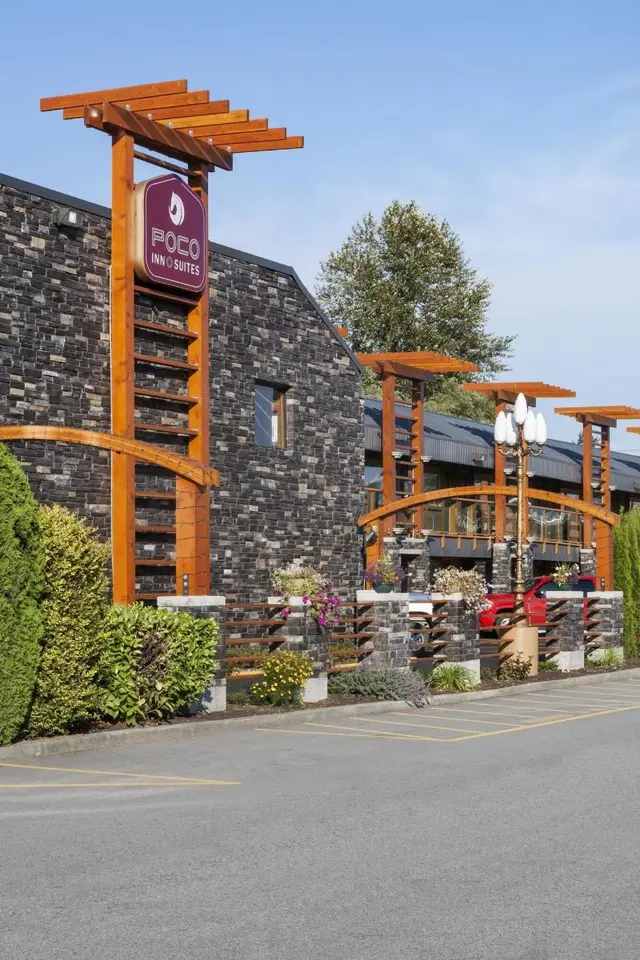 Poco Inn and Suites Hotel & Conference Centre