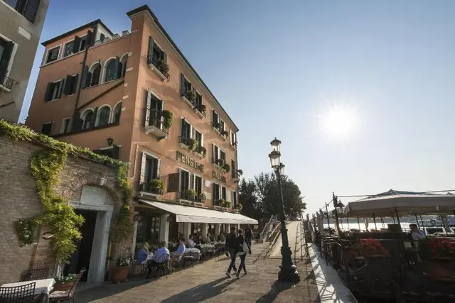 La Calcina Suites