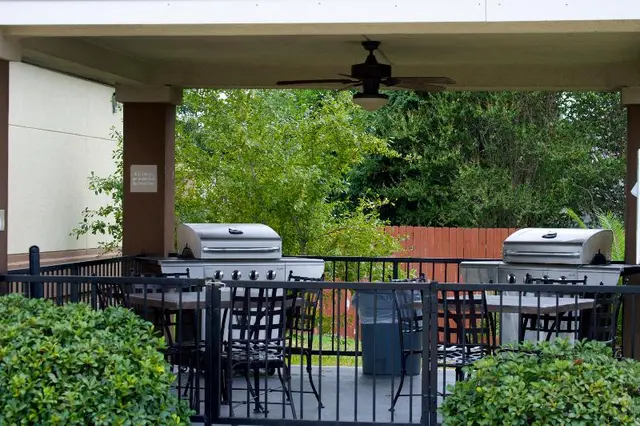 Candlewood Suites Victoria