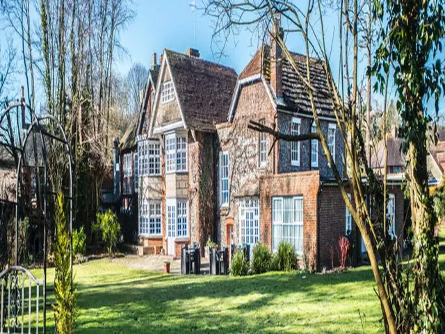 Findon Manor
