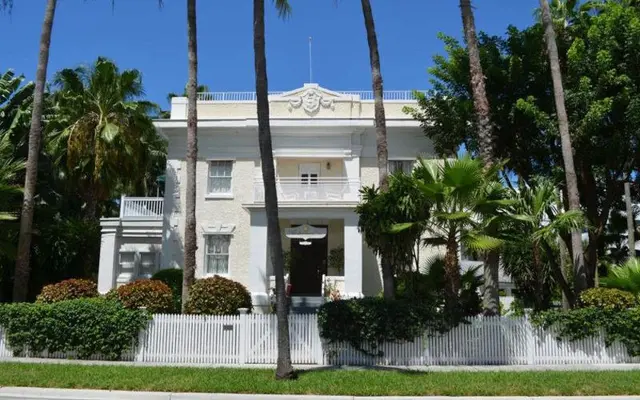 Weatherstation Inn