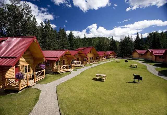 Miette Mountain Cabins