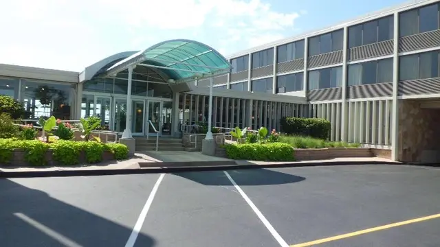 Illinois Beach Hotel, BW Premier Collection