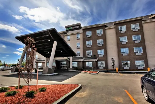 Homesuites Regina East by d3h