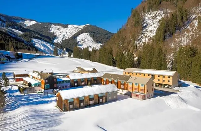 JUFA Eisenerzer Ramsau Almerlebnisdorf