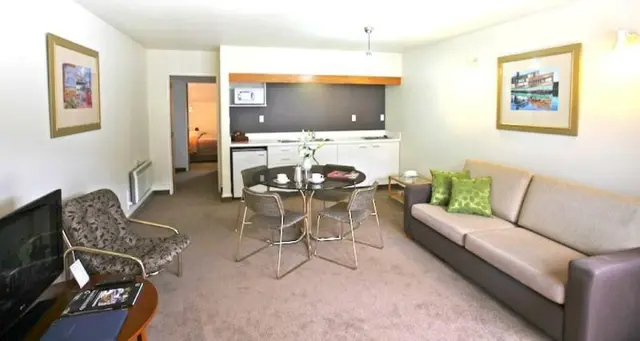 Amity Serviced Apartments