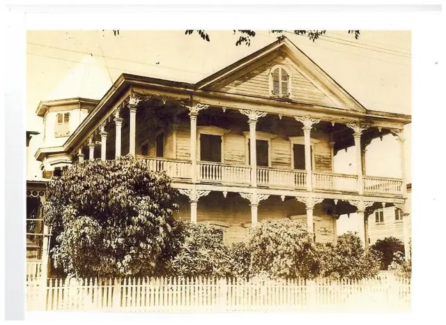 The Palms Hotel