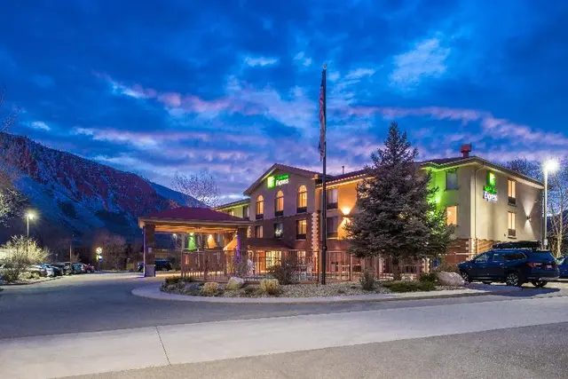 Holiday Inn Express Glenwood Springs (Aspen Area)