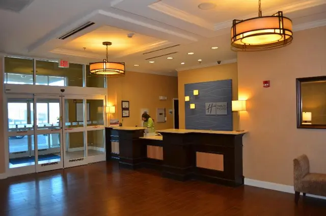 Holiday Inn Express Hotel & Suites Smithfield - Se