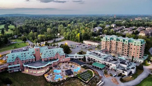 Château Cartier Hotel & Resort