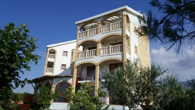 Topset Hotel