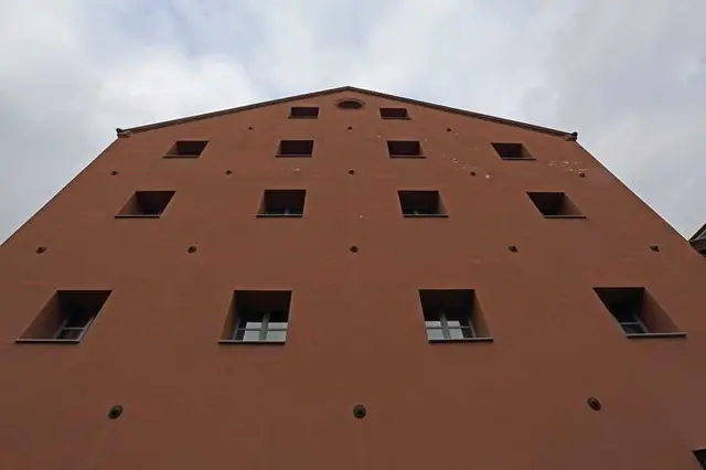 Lizard Hotel