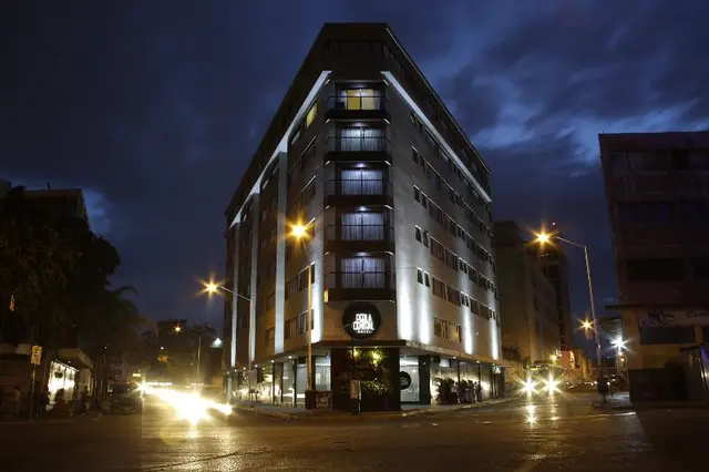 Perla Central