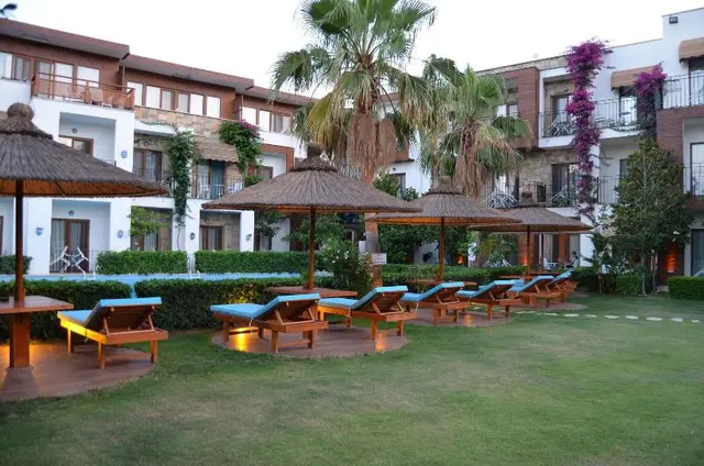 Liona Hotel