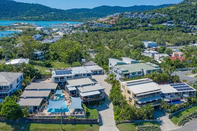 Airlie Apartments