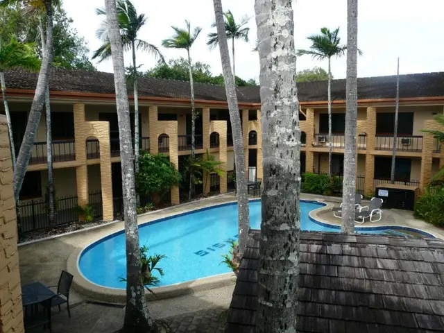Oasis Inn Apartments