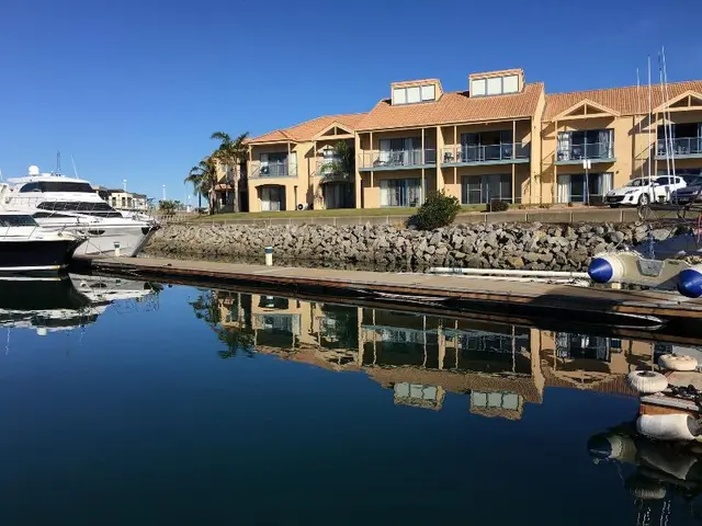 Marina Hotel and Apartments