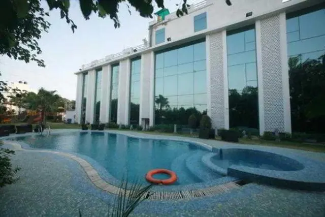 Paradizzo Resort