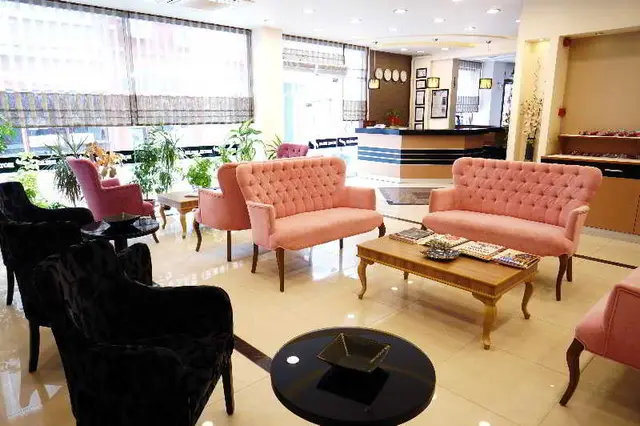 Helen Park Hotel