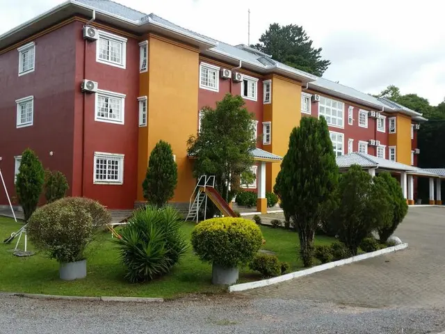 Galo Vermelho Hotel