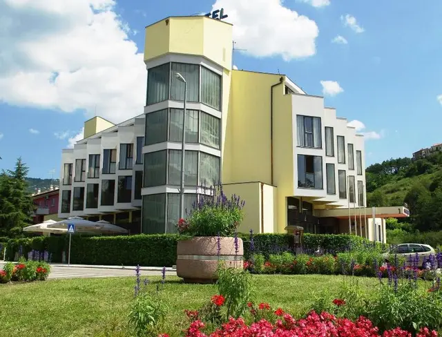 Fontana Hotel
