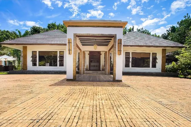 237 Sheridan Boutique Resort