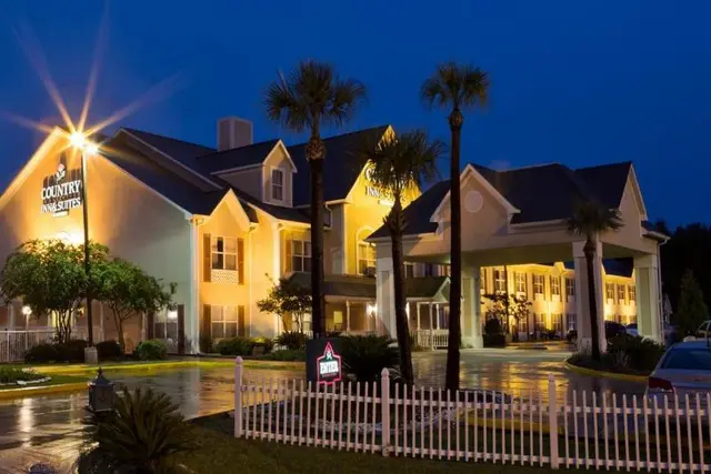 Country Inn & Suites by Radisson Biloxi-Ocean Spr