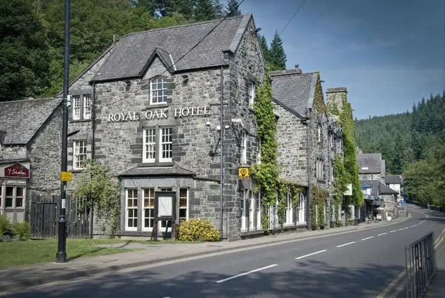 The Royal Oak Hotel