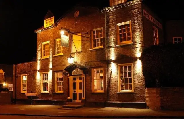 Hare & Hounds Hotel at Speen