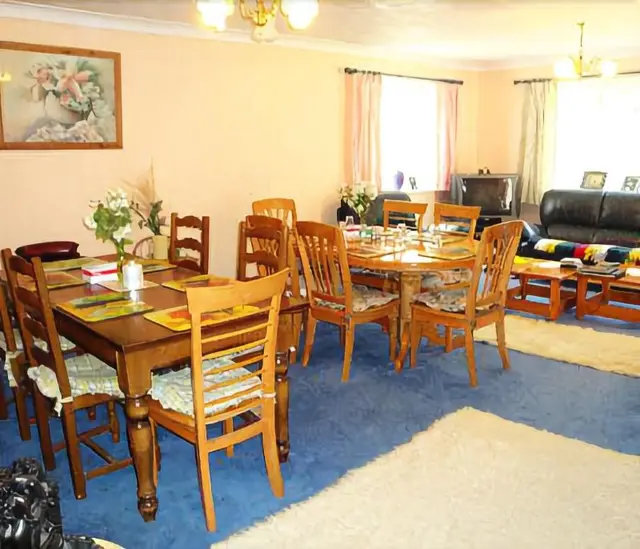 Gatwick Da Vinci Manor Guest House